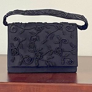 Black beaded purse.